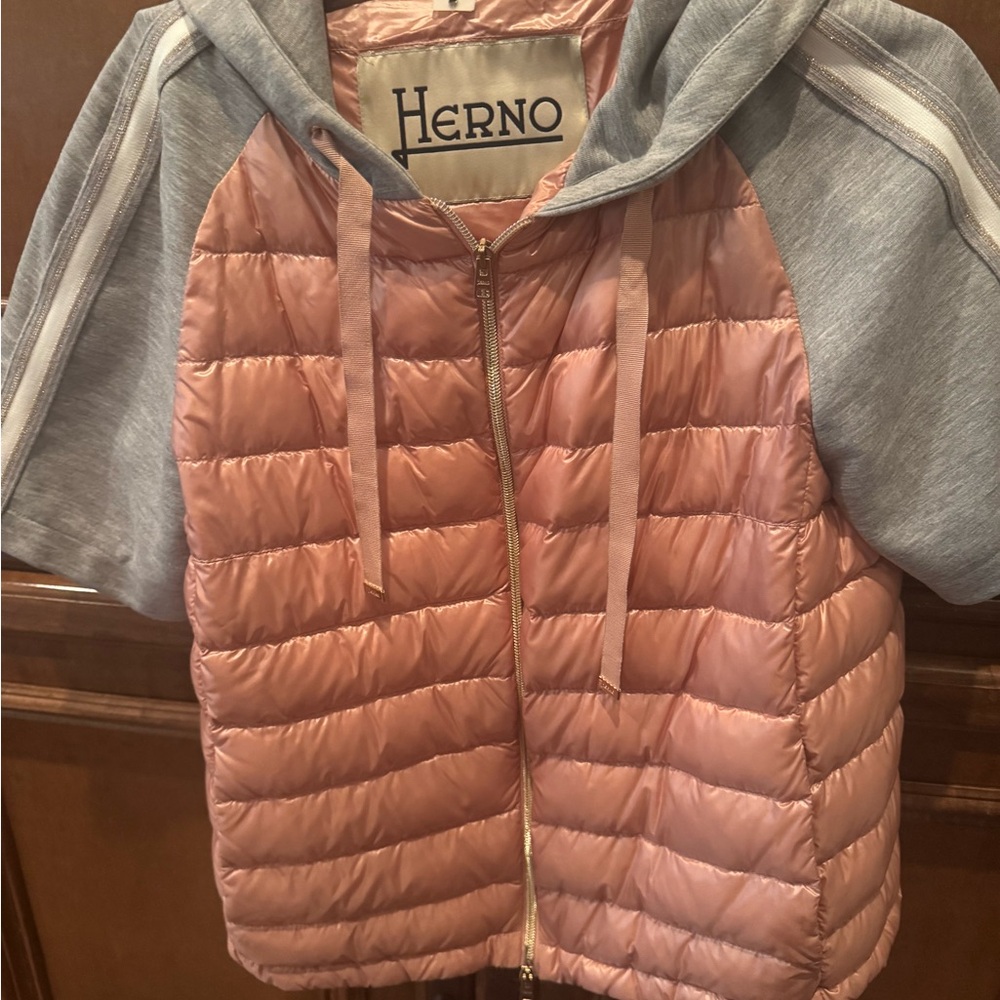 Herno Quilted Pink and Gray Short Sleeved Jacket